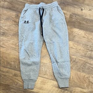 Under Armour women’s Gray Jogger Pants